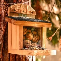 Futterhaus Für Eichhörnchen Flachdach Zedernholz Bitumen Unbehandelt 11 Futterhaus Für Eichhörnchen Flachdach Zedernholz Bitumen Unbehandelt -Gartendekorations Geschäft 10038115 yy 0005 logo